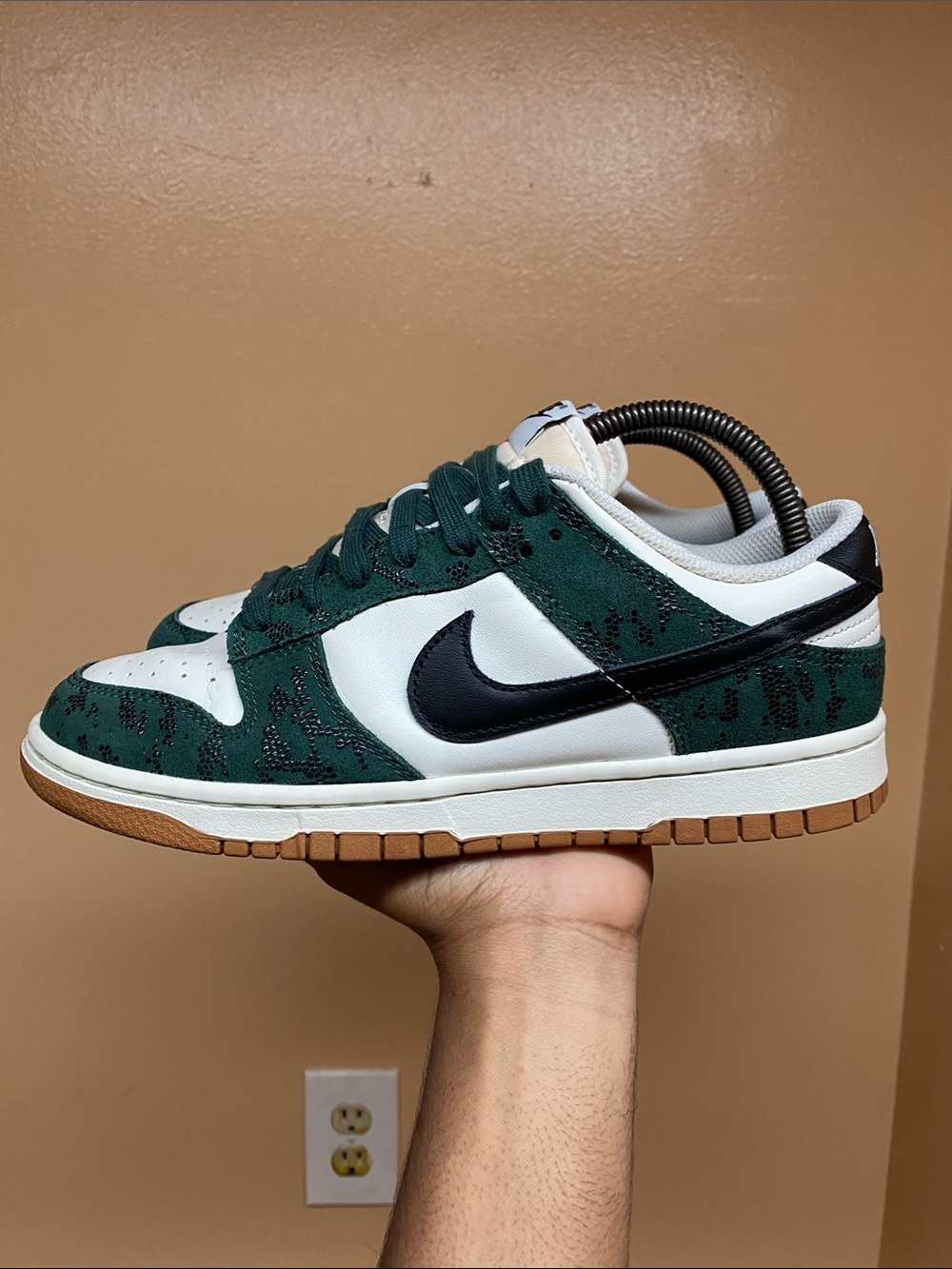 Nike Dunk Low Women's “Green Snake” Size 9 FQ8893-397 - Picture 3 of 17